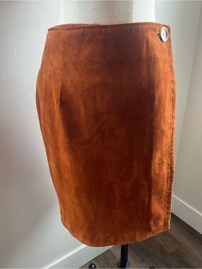 Vintage Harold’s Cognac Suede Wrap Skirt Size 4 Leather Pencil Skirt